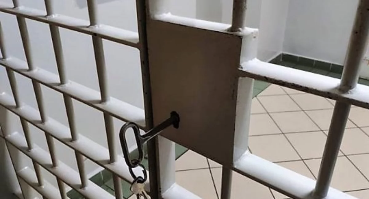 Ukradł puszkę z pieniędzmi zbieranymi na chore dzieci. Teraz sobie posiedzi 