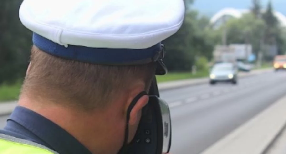 Policyjne działania prewencyjne na drogach powiatu suskiego w związku z feriami