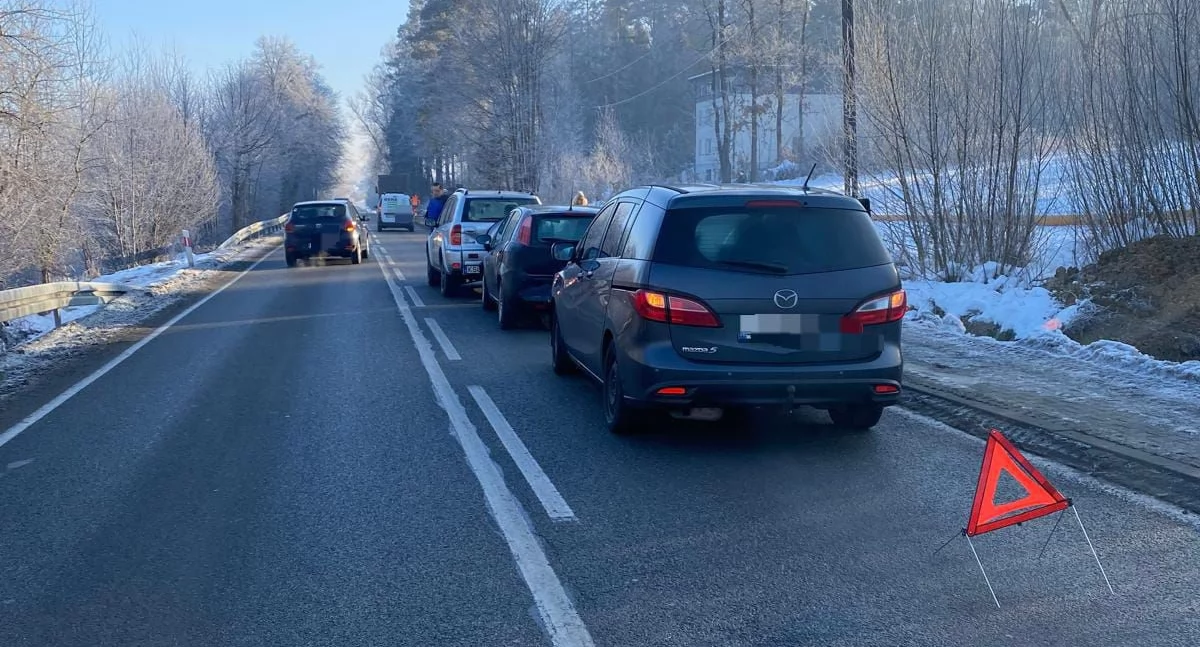 Zderzenie trzech pojazdów w Stryszawie 
