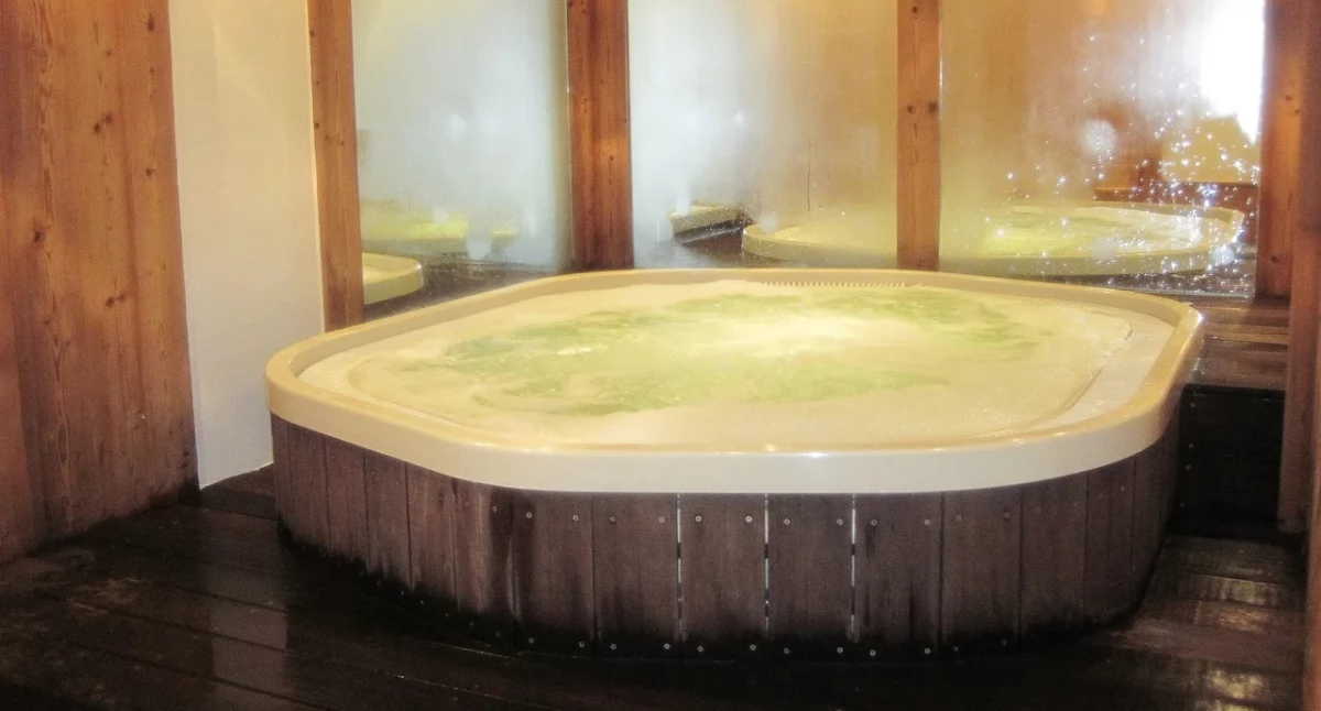 Kąpiele w jacuzzi i ich wpływ na zdrowie