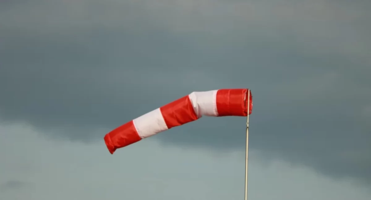 Ostrzeżenie meteorologiczne dla powiatu suskiego: Silny wiatr