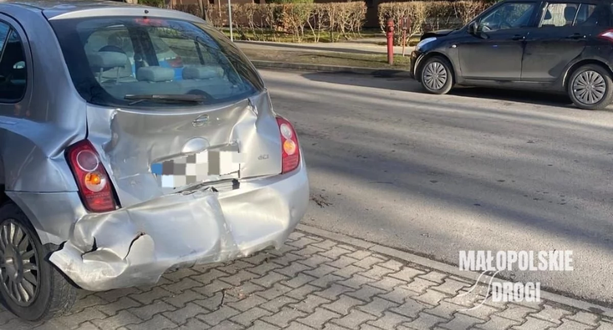 Maków Podhalański: Dwa samochody uszkodzone na krajowej 28 