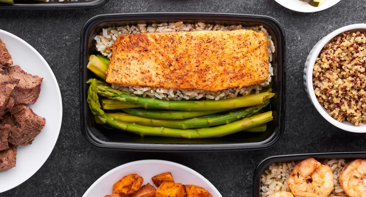 Jak skutecznie ułożyć dietę dopasowaną do swoich celów i stylu życia?