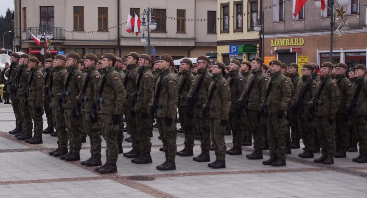 Żołnierze z Powiatu Suskiego składają przysięgę w 11 Małopolskiej Brygadzie Obrony Terytorialnej