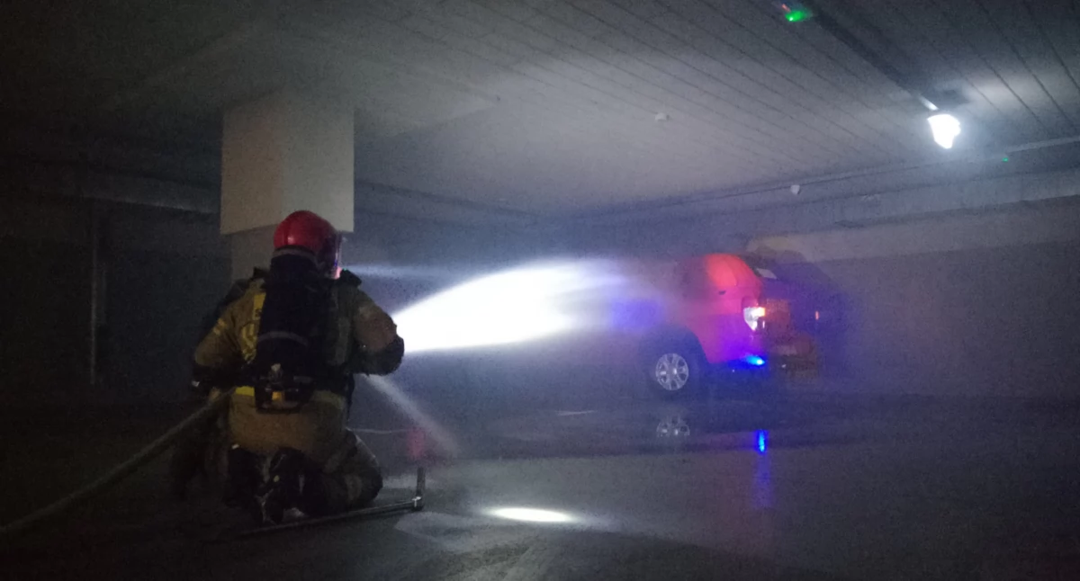 Pożar na parkingu podziemnym! Strażacy ćwiczyli w CKiF w Suchej Beskidzkiej 