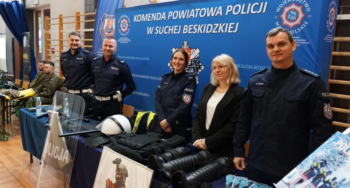 Promocja Zawodów Mundurowych 2025 w powiecie suskim