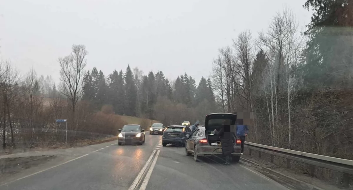 Kolizje w Suchej Beskidzkiej i Bystrej Podhalańskiej 