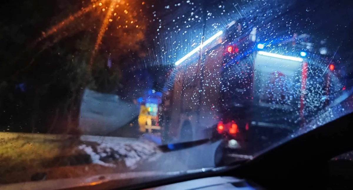 Nocny pożar w Suchej Beskidzkiej 