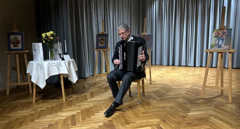 Koncert akordeonowy Pana Wacława Turka –wyjątkowy wieczór z okazji Dnia Kobiet w Jordanowie