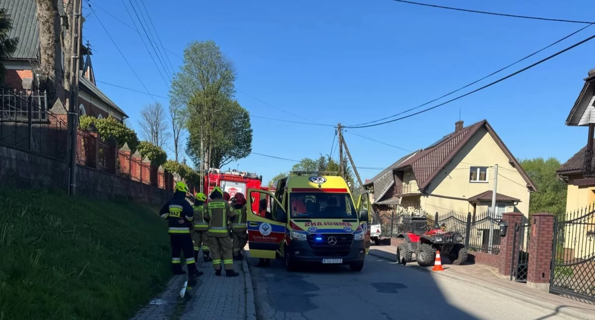(AKTUALIZACJA) Wypadek w Krzeszowie. Jedna osoba poszkodowana