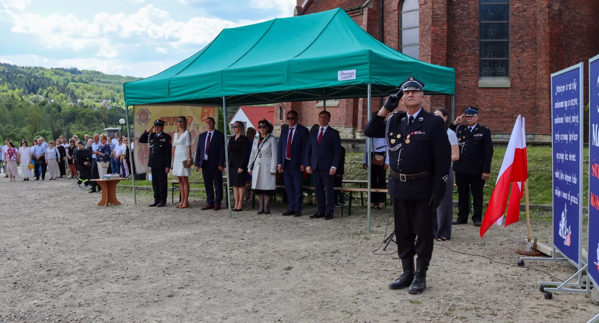 Obchody Dnia Strażaka oraz 234. Rocznicy Konstytucji 3 Maja w Budzowie 