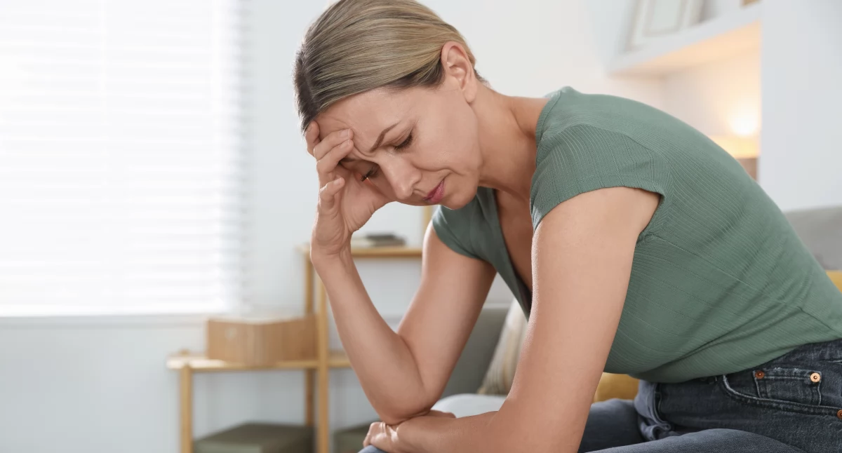 Huśtawka emocji. Menopauza a zdrowie psychiczne: Jak radzić sobie z wahaniami nastroju?