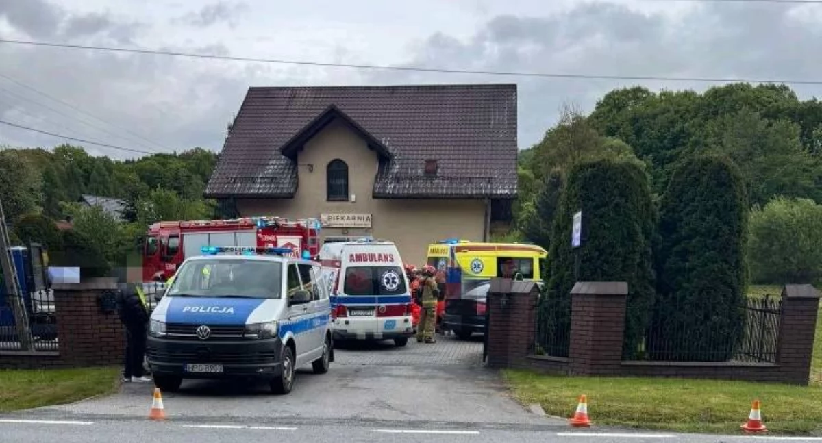 Zderzenie trzech samochodów w Budzowie 