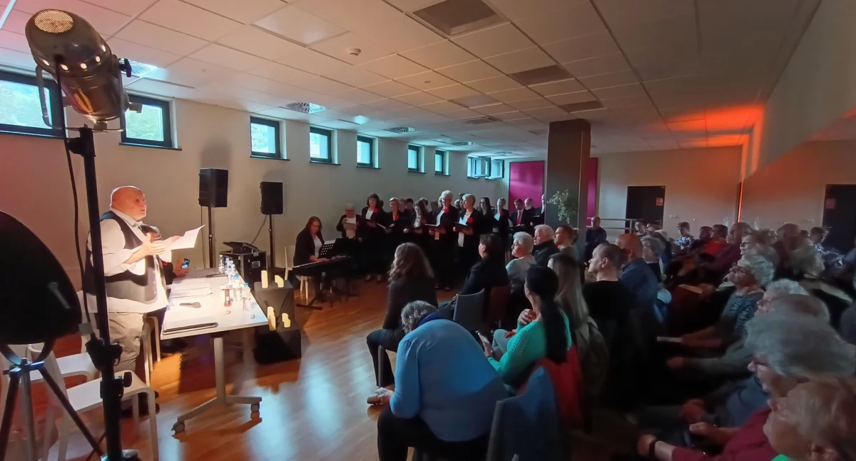 Poezja i śpiew w hołdzie Ojczyźnie i Matce