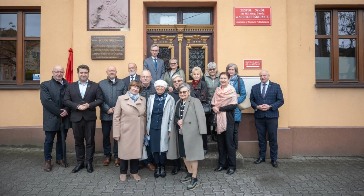 Krajowa Szkoła Hafciarska i tradycje hafciarskie w Makowie Podhalańskim