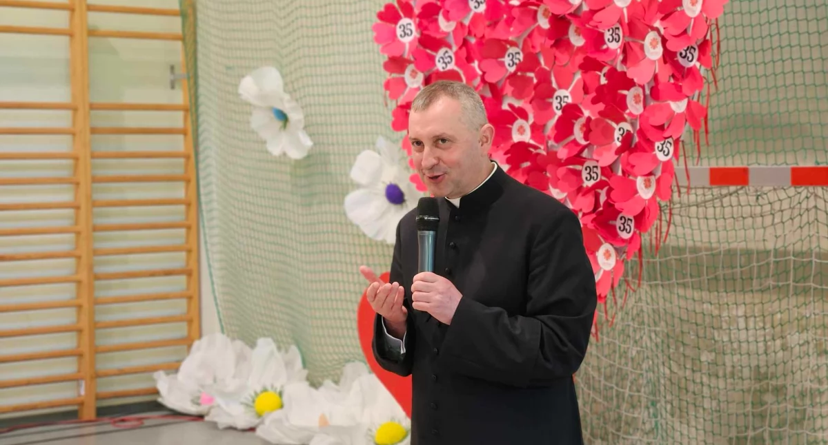 Abp Jędraszewski odwołał ks. Rasia. Ks. Mariusz Słonina nowym proboszczem Mariackiego