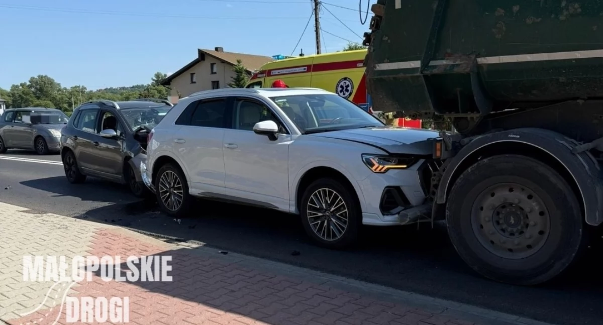 Kraksa na drodze krajowej 28 (Aktualizacja)