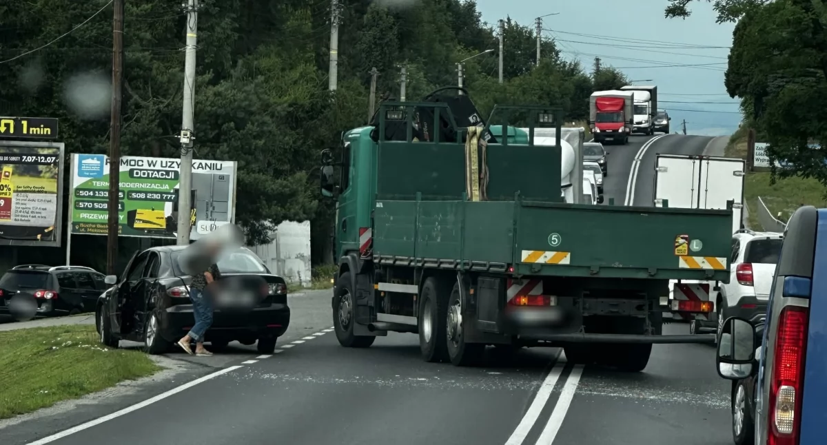 Kolizja na DK28 w Makowie Podhalańskim – utrudnienia w ruchu