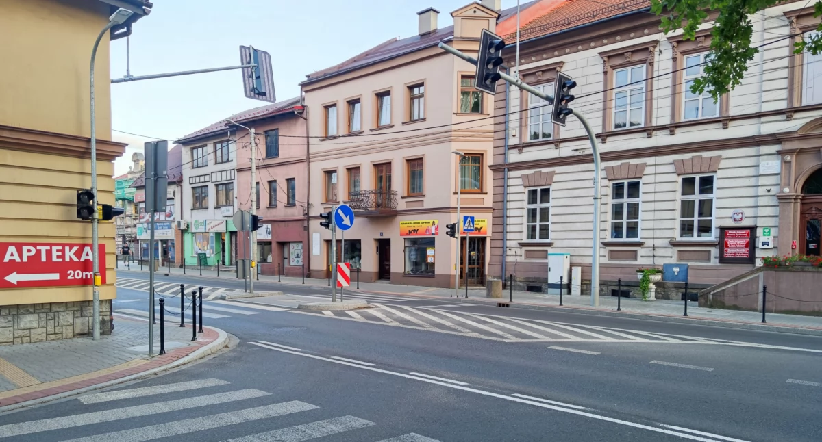 Po naszej interwencji makowskie światła przestały próbować nawiązywać kontakt z obcymi cywilizacjami 
