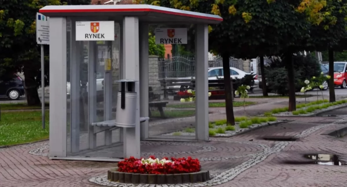 Zembrzycki dzielnicowy walczy z wykroczeniami – pod szczególnym nadzorem przystanek „Zembrzyce Rynek”