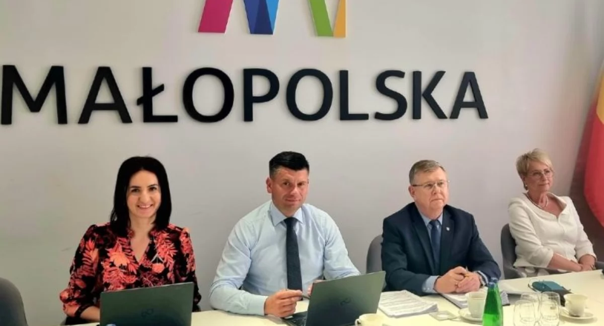 Decyzja Zarządu Województwa: 750 tys. zł trafi do Zembrzyc na modernizację budynku komunalnego