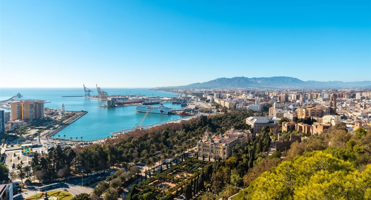 Czy warto wybrać się na wycieczkę z Malagi do Gibraltaru?
