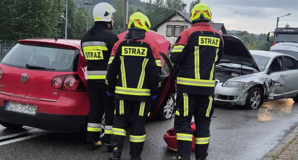 Kraksa w Palczy. Cztery auta rozbite, w tle alkohol (aktualizacja)