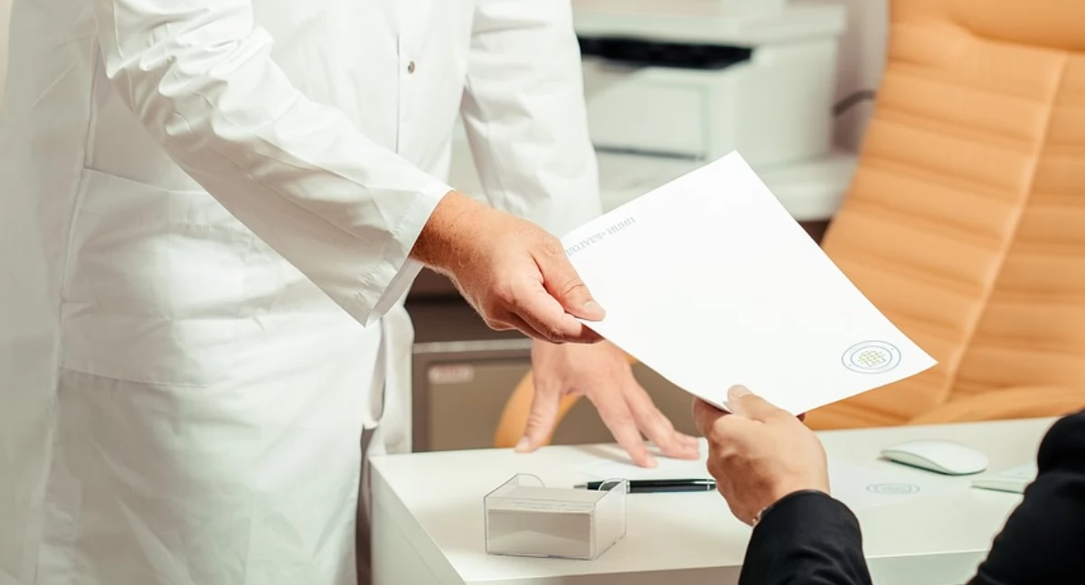 Urolog tylko dla mężczyzn? Kiedy kobieta powinna zgłosić się do lekarza