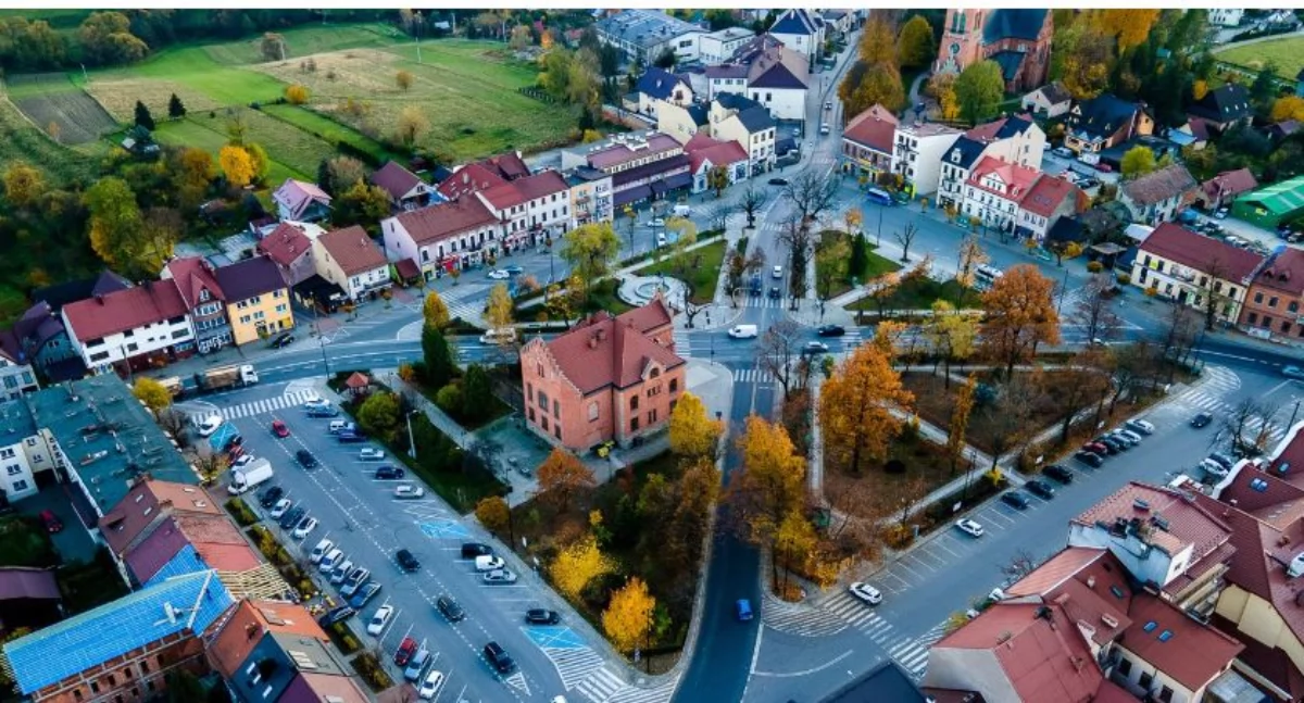 Jordanów malownicze miasto powiatu suskiego