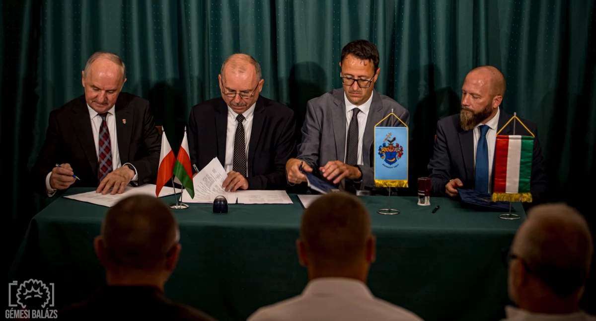 Muzeum Miejskie Suchej Beskidzkiej i Jász Múzeum sformalizowały współpracę! 