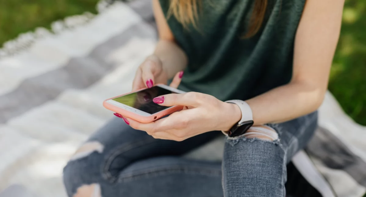 Jak aktywować eSIM na kartę w kilka minut? Praktyczny przewodnik krok po kroku od Mobile Vikings