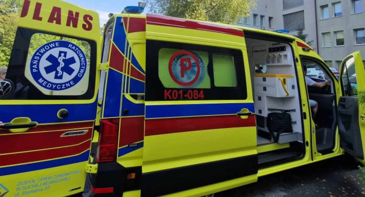 Suski szpital z nowym ambulansem