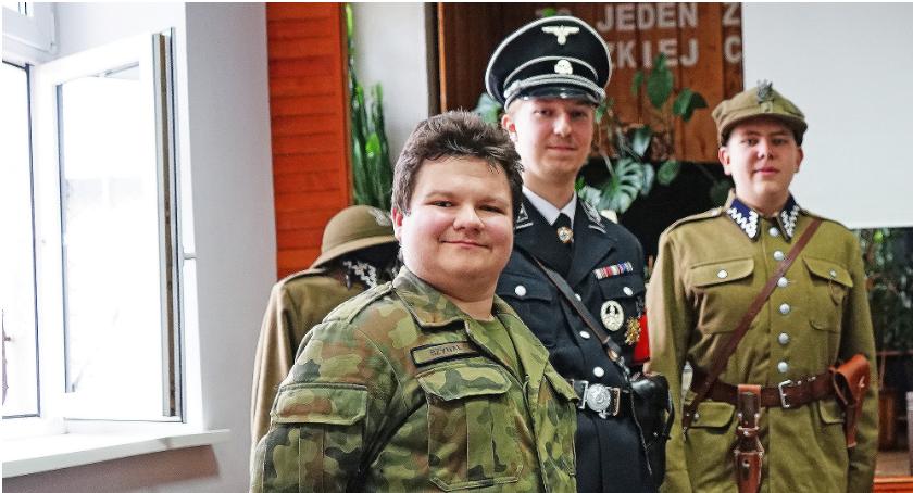 Rekonstruktorzy w jordanowskim liceum! 