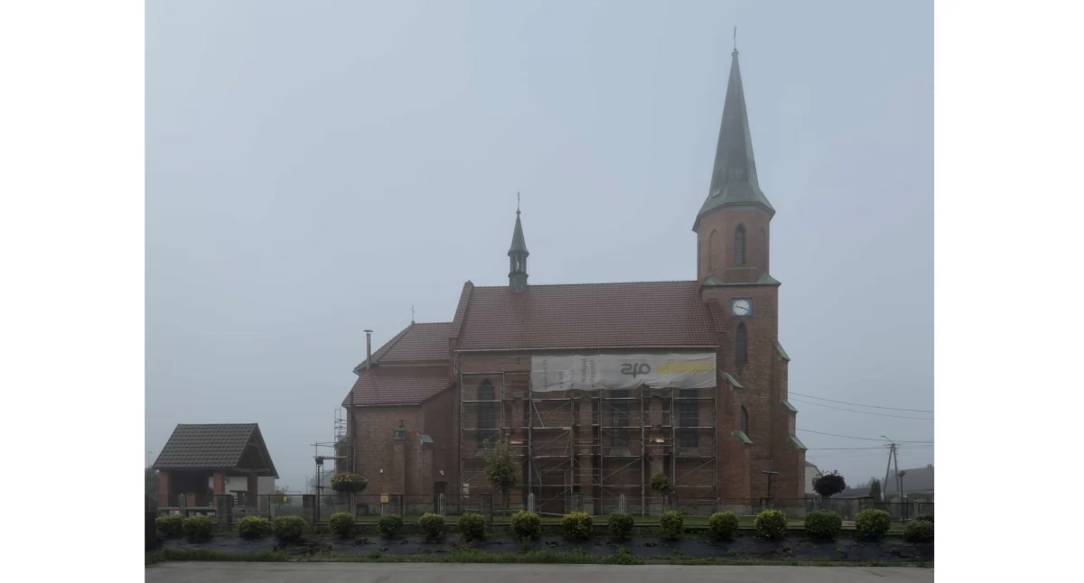 Stryszawa: Nowe okna w zabytkowym kościele św. Anny
