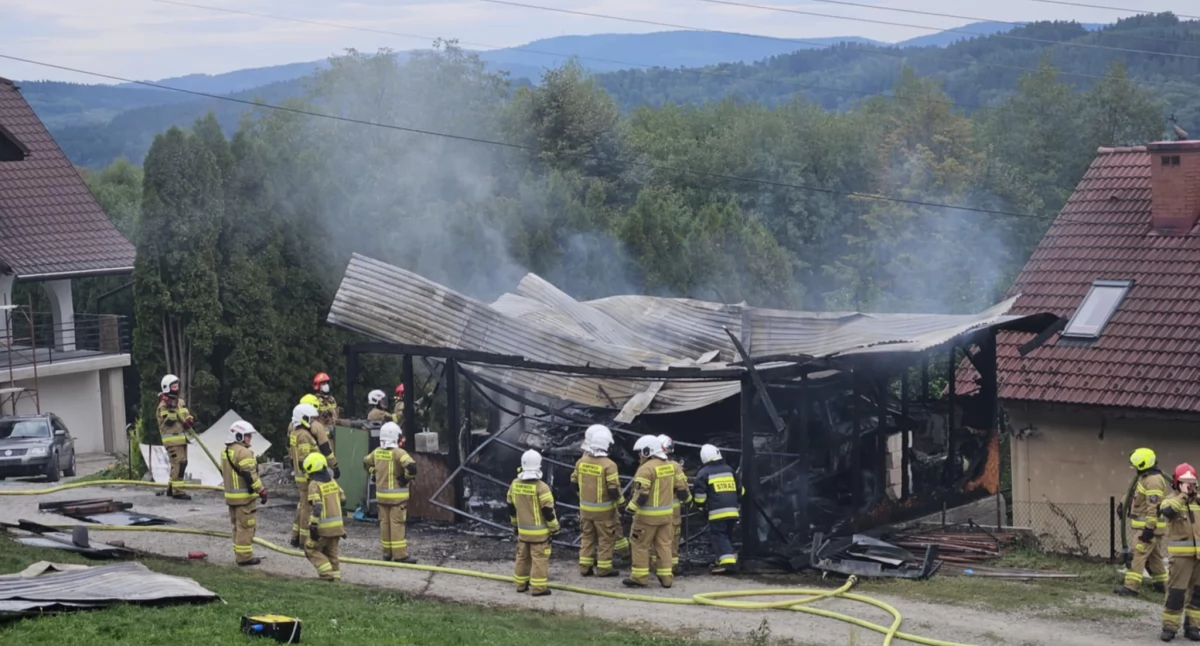Pożar w Zembrzycach – służby w akcji