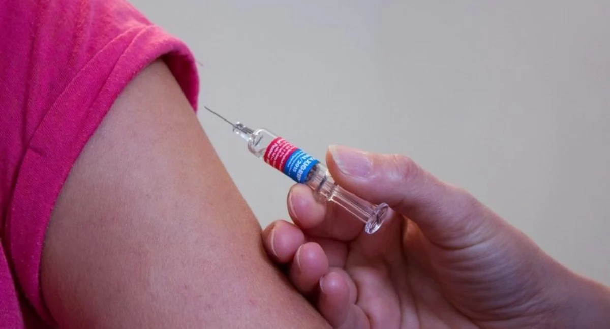 Dziś ruszają szczepienia przeciwko COVID-19