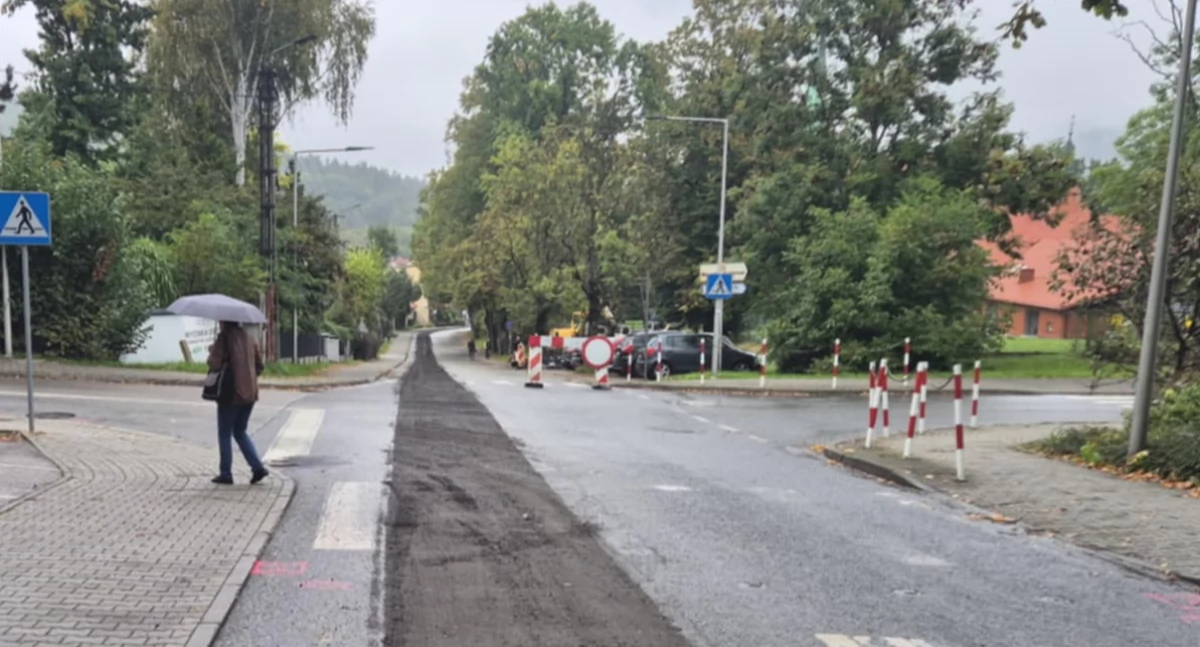 Ulica Kościelna w Suchej Beskidzkiej zamknięta! Sprawdź do kiedy