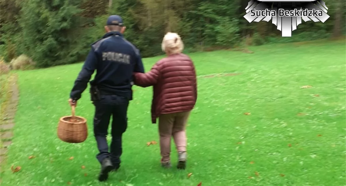 Policjanci z Jordanowa odnaleźli 75-letnią grzybiarkę z Łętowni
