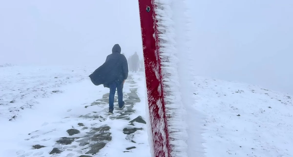 Babia Góra znów zaskakuje... śniegiem! Pierwszy zimowy akcent jeszcze we wrześniu