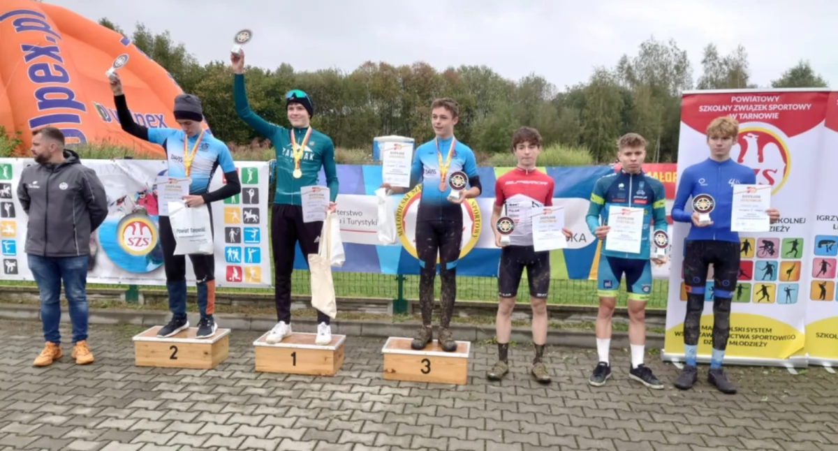 Rewelacyjny start uczniów w wojewódzkich zawodach w kolarstwie górskim