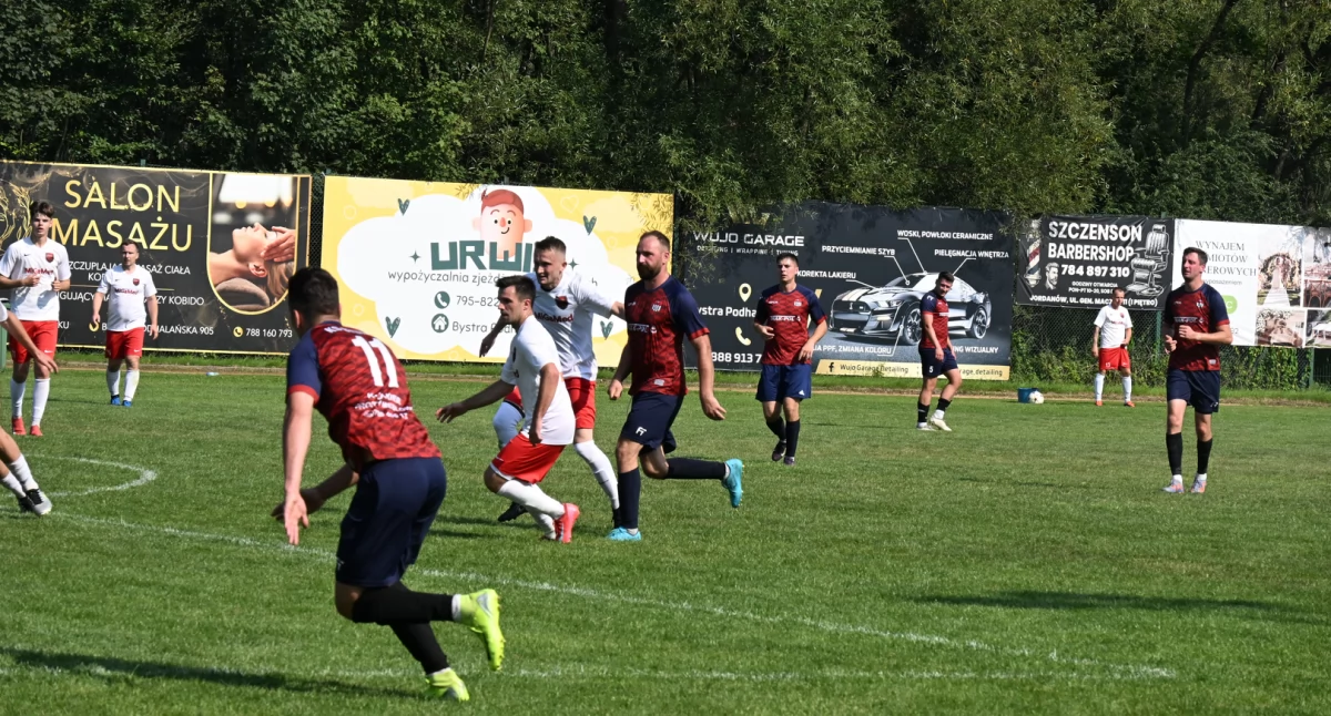 A-KLASA: Garbarz grał do końca, pół tuzina goli w Bystrej, dublety Igora Kulki i Peny, Huragan postawił się liderowi, Grom w odwrocie