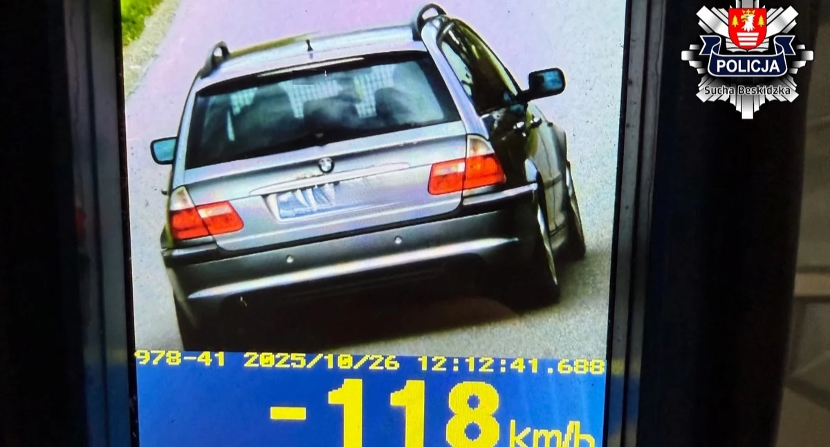 Pędził 118 km/h w obszarze zabudowanym i stracił prawo jazdy