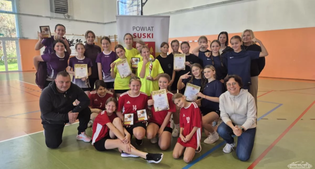 Uczennice z SP1 Stryszawa triumfują w koszykówce 3x3