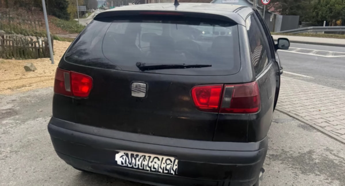 Śpiący w samochodzie z narkotykami. Interwencja suskich policjantów zakończyła się zatrzymaniami