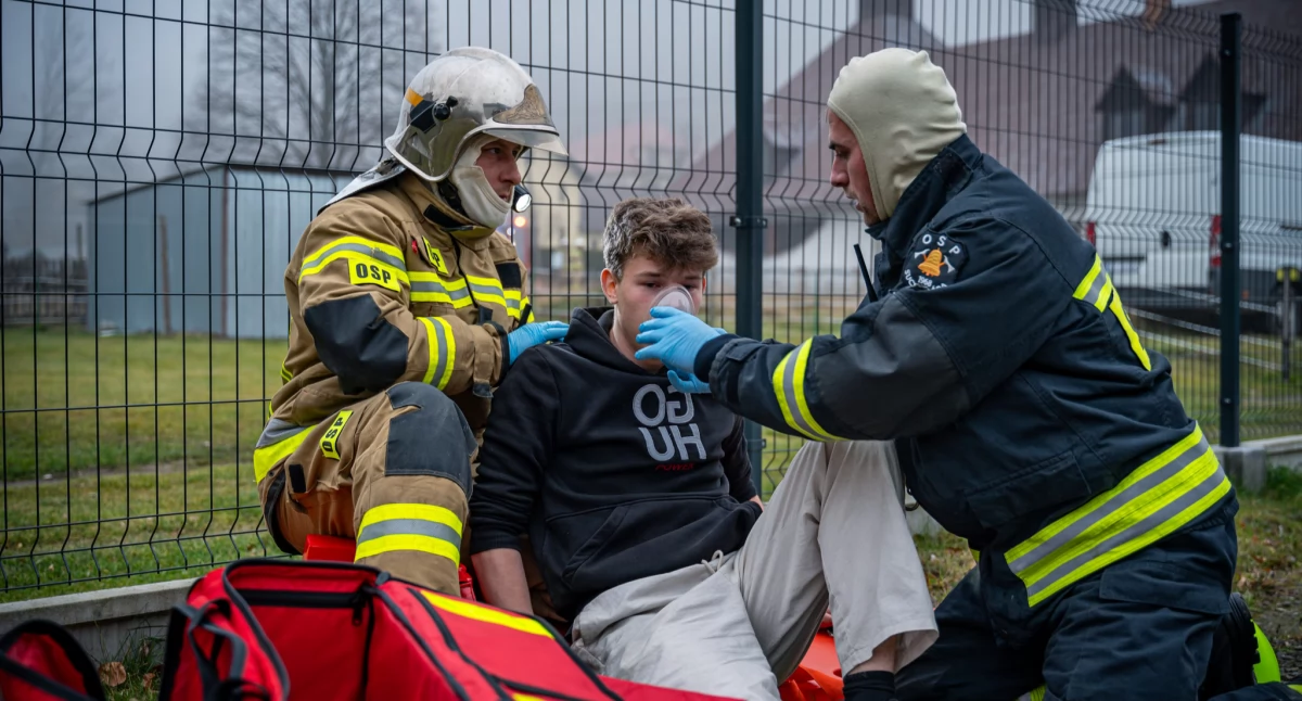 Zawyły syreny w Zawoi. Pożar w schronisku na Wełczy na niby