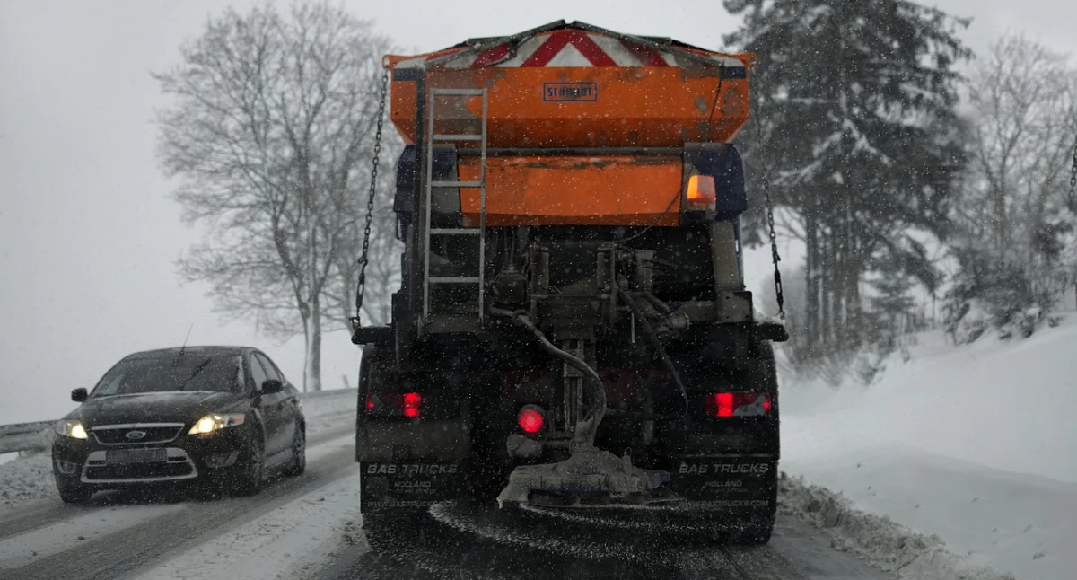 Kto odśnieża drogi powiatowe