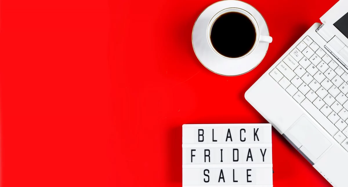 Kiedy najlepiej zrobić zakupy online podczas Black Friday?