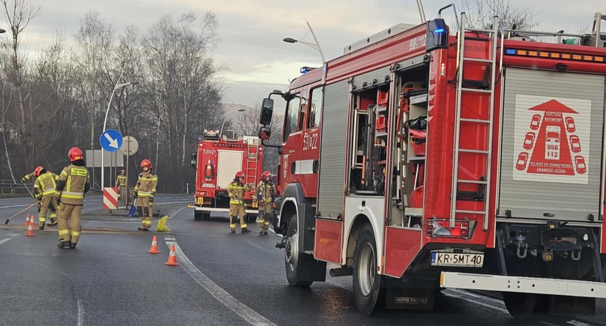 Kolizja na wyjeździe z Suchej Beskidzkiej (Aktualizacja)