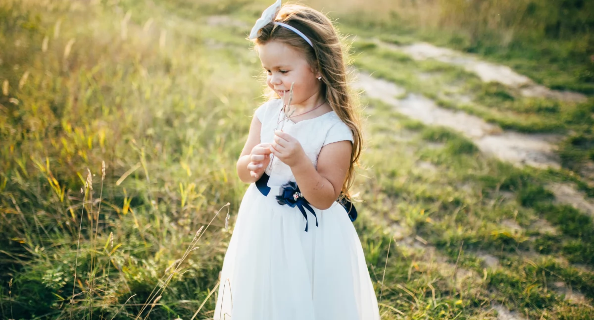 Czym wyróżniają się eleganckie sukienki dla dziewczynek Milulove?