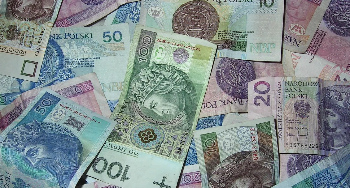 Nawet kilkadziesiąt tysięcy złotych może pozostać w ZUS po zmarłych. Rodziny często o tym nie wiedzą